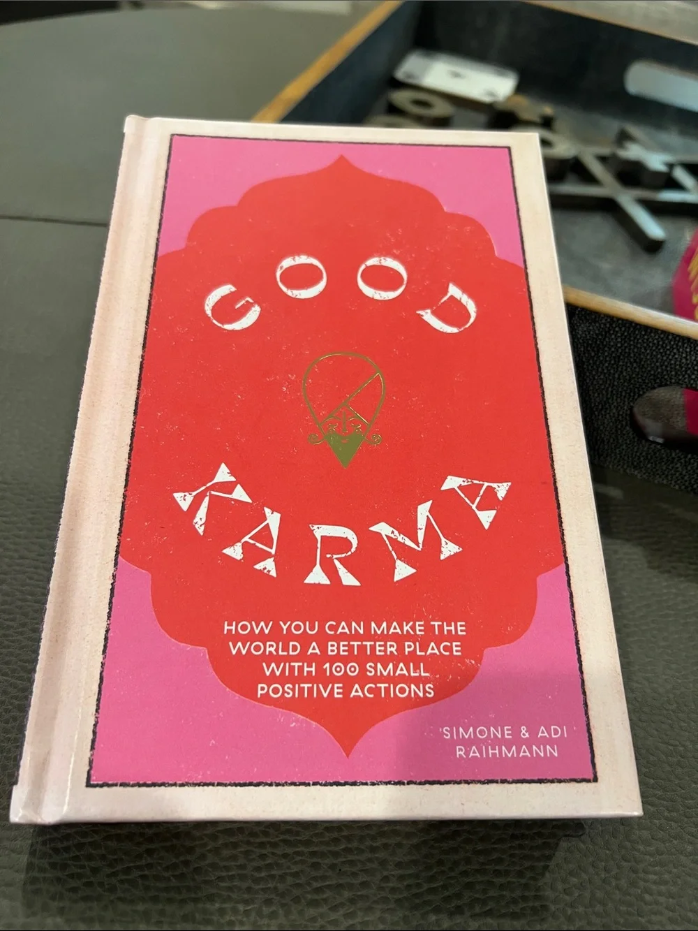 🟣 BOGO! Like New! Good Karma - How To Make The World A Better Place Book